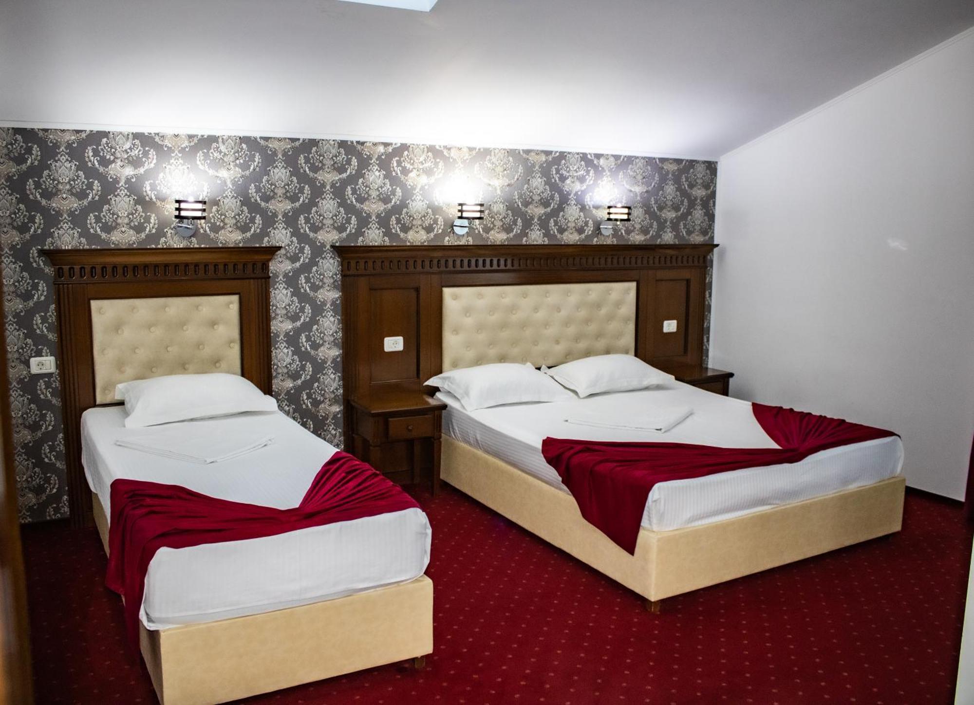 Hotel Rebis Braila Ngoại thất bức ảnh