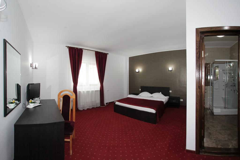 Hotel Rebis Braila Phòng bức ảnh