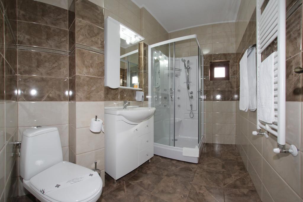 Hotel Rebis Braila Ngoại thất bức ảnh