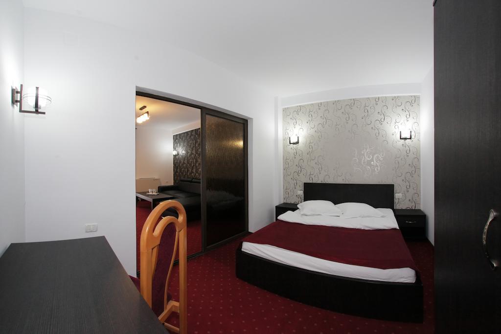 Hotel Rebis Braila Phòng bức ảnh