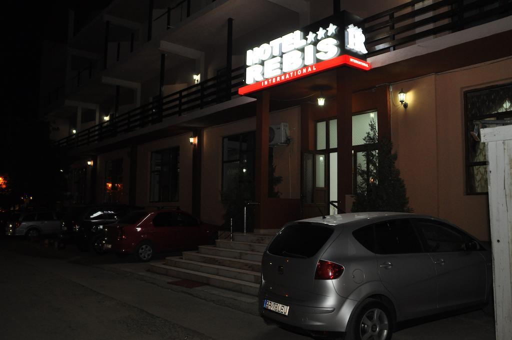 Hotel Rebis Braila Ngoại thất bức ảnh